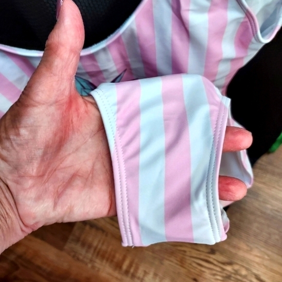 PatPat NWT L Pink and White stripe with Pineapple head and sunglasses 1 piece - Picture 10 of 16